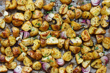 Roasted potatoes with spices