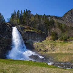 Fototapeta premium Wodospad Steinsdalsfossen, Norwegia