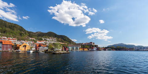 Fototapeta na wymiar Bergenhus waterfornt, Bergen, Norway