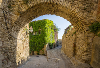 Fototapeta na wymiar Old medieval town of Peratallada, Spain