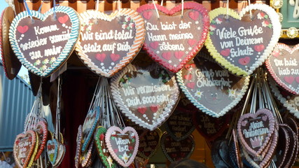 Lebkuchenherzen auf dem Oktoberfest