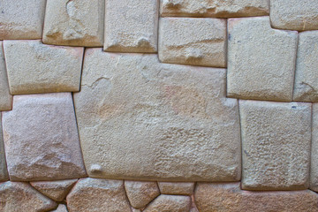 【ペルーの世界遺産】クスコ市街の多角石材