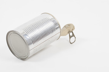 Aluminum silver shiny open food can