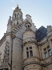 Fototapeta na wymiar monument historique classé au patrimoine mondial de l'UNESCO, le beffroi de l'hôtel de ville de la Préfecture d'Arras dans le Pas-de-Calais, France