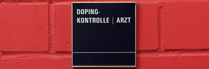 Schild Doping-Kontrolle und Arzt
