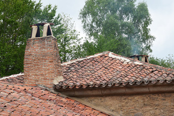 Chemin&eacute;es sur les toits.