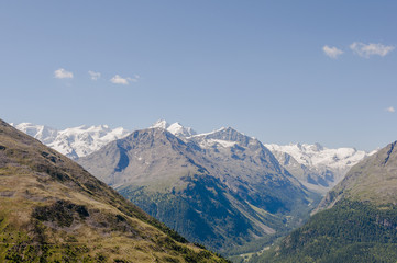 Fototapeta na wymiar St. Moritz, Engadin, Oberengadin, Val Roseg, Val Bernina, Bernina, Muottas Muragle, Ausflugsberg, Piz Bernina, Gletscher, Graubünden, Sommer, Schweiz