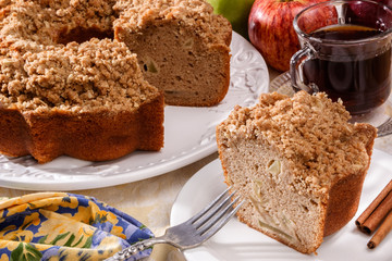 apple bundt cake