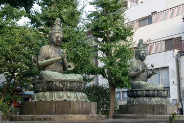 Fototapeta na wymiar nisonbutsu buddha statue