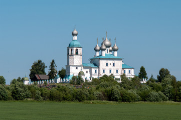 Fototapeta na wymiar Church of Elijah the Prophet at Ilyinsky Pogost, Kadnikov town, Sokol district, Vologda region, Russian Federation