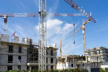 Baustelle mit Kran
