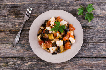 Vegetable salad with cheese