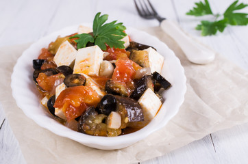 Vegetable salad with cheese