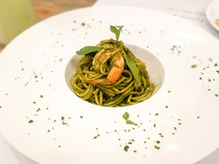 Spaghetti with shrimp.