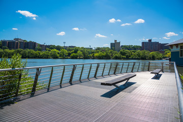 New York Harlem River Swindler Cove / New York Harlem River にあるSwindler Cove の風景です。