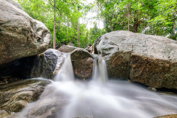 Fototapeta na wymiar Huai yang waterfall tropical rainforest in national park