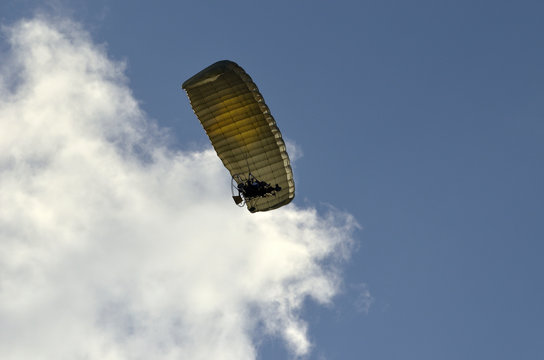 Flight of a motor paraplan