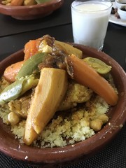 moroccan couscous - 166020747