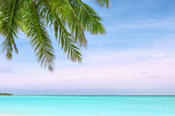 Obraz na płótnie Canvas View of blue sea at tropical resort