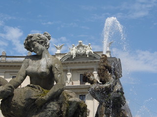 Fototapeta na wymiar Statues in Rome