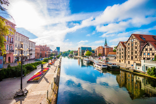 Old Town and granaries by the Brda River. Bydgoszcz, Poland.