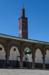 Marocco: la moschea Sidi Bou Abib, costruita nel 1917 a Grand Socco, la grande piazza della medina di Tangeri