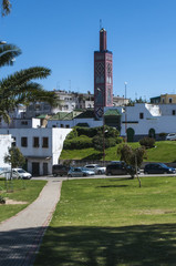 Marocco: la moschea Sidi Bou Abib, costruita nel 1917, vista dai Giardini della Mendoubia