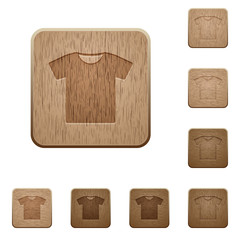 T-shirt wooden buttons