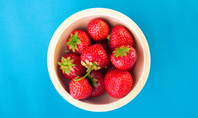 plate of fresh strawberries