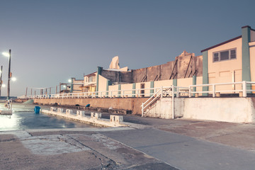 Fototapeta premium newcastle ocean paths peaceful stress drugs anxiety