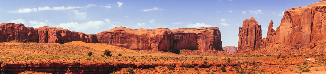 Fototapeta na wymiar Rocks of the Monument Valley at dawn. Utah, USA