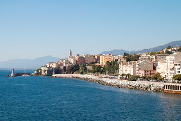 Fototapeta na wymiar Bastia depuis la mer
