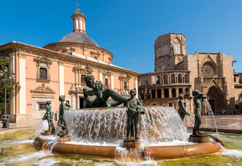 Turia Brunnen in Valencia © dietwalther