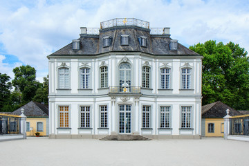 Jagdschloss Falkenlust in Bruhl
