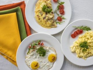 Omelets and frying eggs