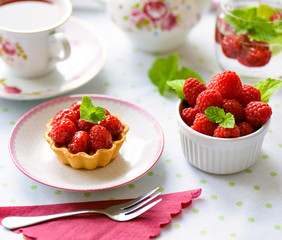 Mini tart with raspberries fruits