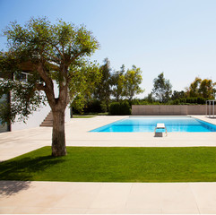Beautiful Luxury Home with Swimming Pool