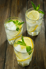 Lemonade with lemon, mint and ice