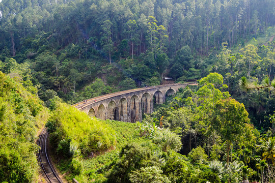 Die Nine Arches Bridge von oben