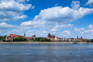 Panorama miasta Torunia, Polska © Senatorek
