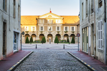 Obraz premium Town Hall of Baeune - France