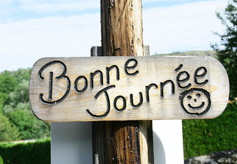 bonne journée sur panneau de signalisation © Patryssia