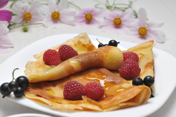 Pancakes with fresh berries