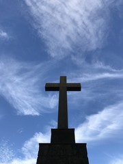 Kreuz auf dem Friedhof