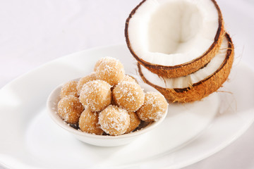 Indian Sweet Coconut Laddu