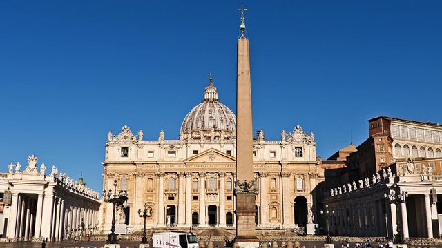 Video timelapse of the Saint Peter Basilica