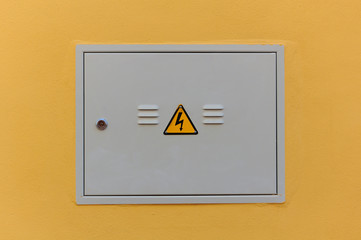 Cuadro eléctrico exterior, riesgo eléctrico