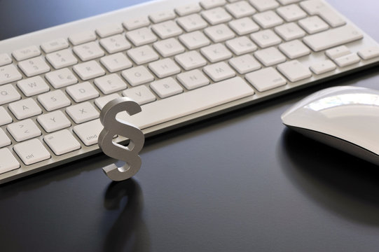 Paragraph, Maus, Tastatur, Computer, symbolisch, Internetrecht, Onlinerecht,  Medienrecht, Pressefreiheit, Gesetz, Multimedia, Presse, Journalismus, Urheberrecht, Datenschutz