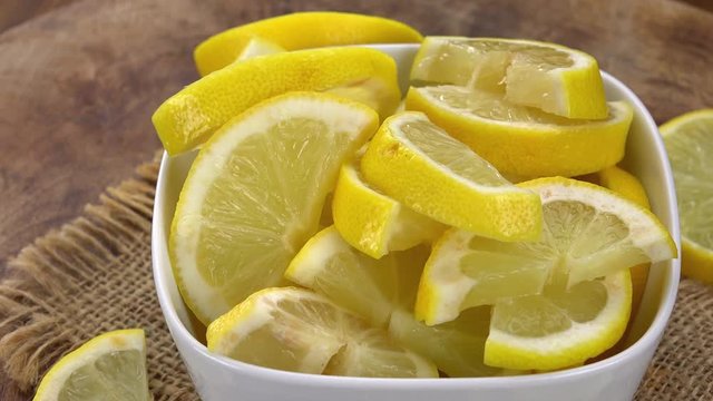 Sliced Lemons as seamless loopable 4K footage