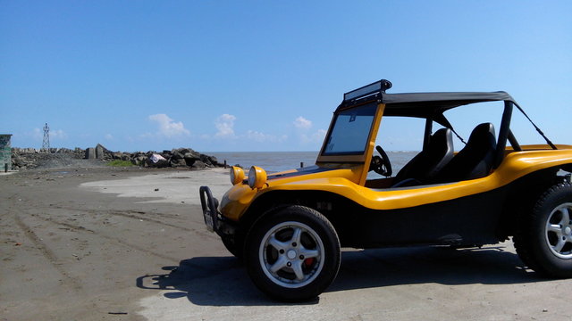 Buggie en escolleras Tecolutla - Buggy on the Tecolutla breakwaters